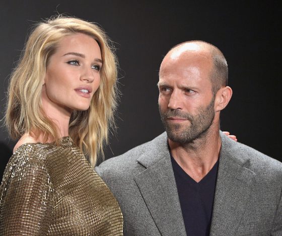 Роузи Хантингтон-Уайтли показала насыщенные рождественские каникулы с детьми от Джейсона Стэйтема