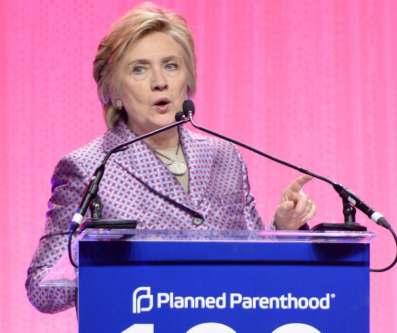 Хиллари Клинтон, Мерил Стрип, Скарлетт Йохансон и Джулианна Мур на гала-вечере Planned Parenthood