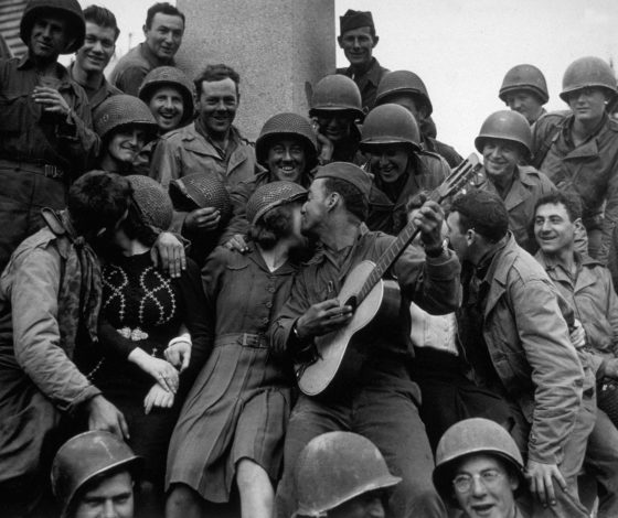 Самые трогательные песни о войне