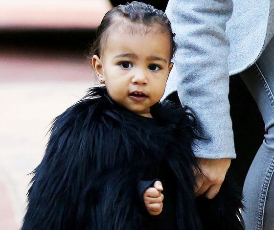 Папарацци довели дочь Ким Кардашьян до истерики!