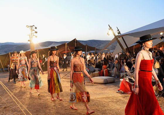 Смотри весь показ Dior Cruise 2018 здесь!