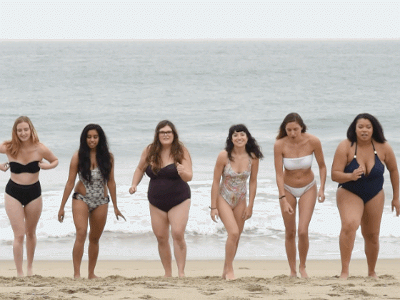 Самые нелепые фото звёзд в купальниках. Не повторять!