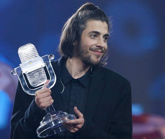 Победитель «Евровидения» Сальвадор Собрал в больнице