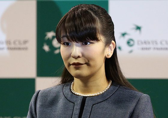 Жених японской принцессы не из королевской семьи! Ради него ей придется отречься от престола!