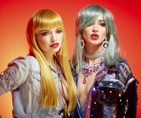 В день премьеры клипа «Нам будет жарко» Ольга Бузова и Настя Кудри отвечают на вопросы PEOPLETALK