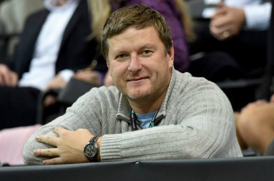 С кем встречается Евгений Кафельников?