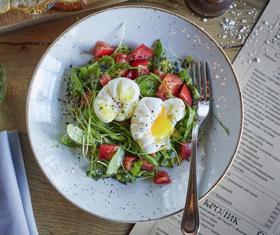 Где поесть в выходные 20-21 мая: укулелешная и самый вкусный оливье