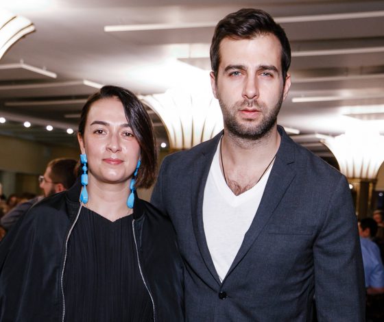 Иван Ургант, Павел Астахов и Егор Бероев на премьере спектакля «Черт, солдат и скрипка»