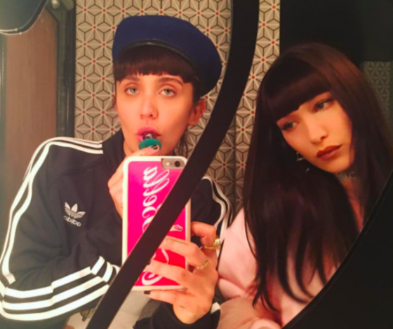 На них нужно подписаться: лучшая (и очень эпатажная) подруга Беллы Хадид