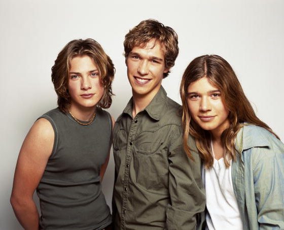 Посмеемся вместе! Помнишь группу Hanson Brothers? Так вот, они заявили, что ненавидят Бибера!