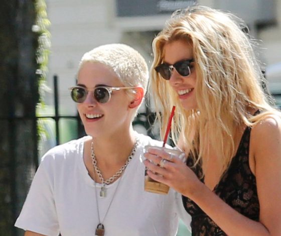 Очень стильная Кристен Стюарт и Стелла Максвелл на свидании