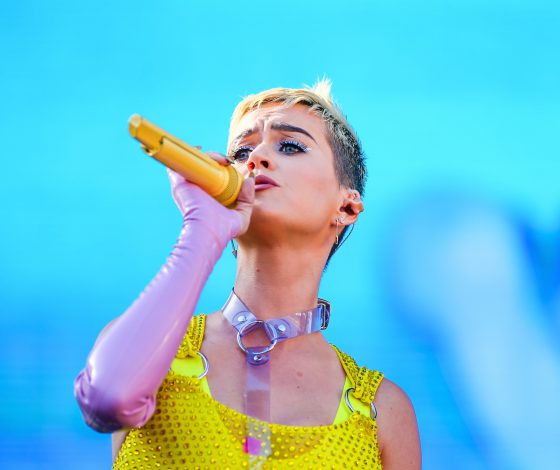 Вражде Кэти Перри и Тейлор Свифт конец! Кэти готова помириться