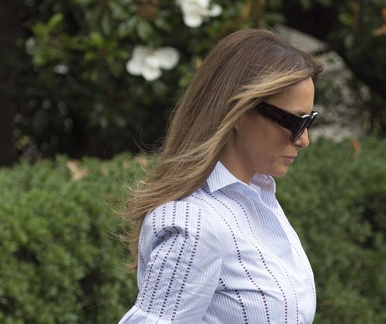 Летящей походкой: новый выход Мелании Трамп, который очень просто повторить