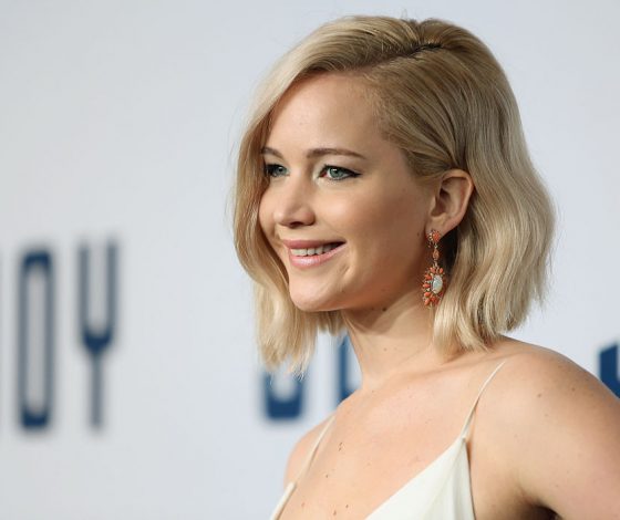 Ну как она это сделала? Эволюция Дженнифер Лоуренс: от девчонки до леди