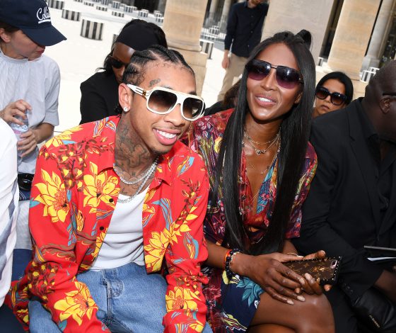 Наоми Кэмпбелл и Тайга на показе Louis Vuitton в Париже