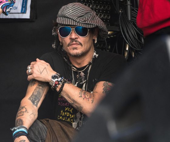 Брэд Питт, Джонни Депп, Брэдли Купер: что такое фестиваль Гластонбери, и почему его так любят звезды?