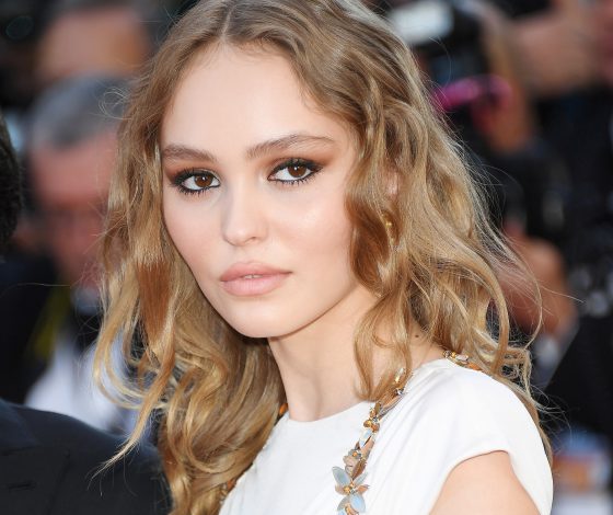 Дочь Джонни Деппа пришла на премию BAFTA 2020 в прозрачном платье без белья