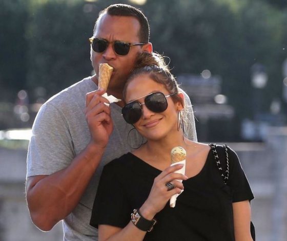 Романтические каникулы продолжаются! Дженнифер Лопес и Алекс Родригес наслаждаются Парижем