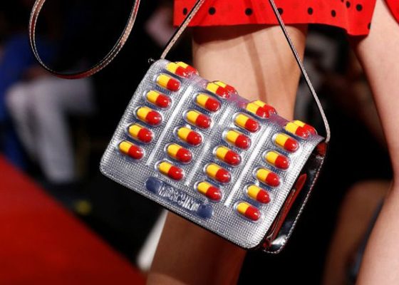 Топ-10 самых сумасшедших аксессуаров из последних коллекций