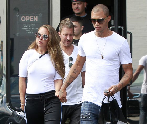 «Самый красивый преступник» Джереми Микс и Хлоя Грин вместе гуляют по Голливуду