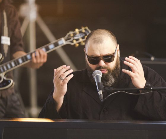 «Воровали на всем, на чем только было возможно»: Максим Фадеев дал интервью о скандалах в своем лейбле Malfa и жизни на Бали
