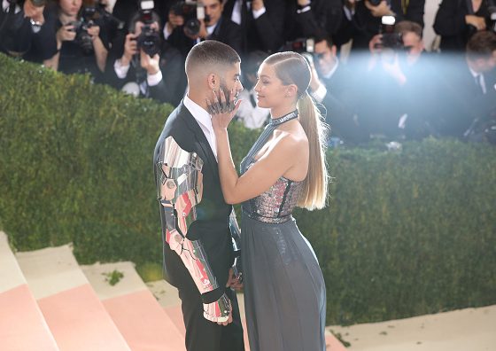 Прошла любовь: Зейн отписался от Джиджи и ее мамы в Instagram