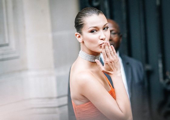 Всего два дня, а Белла три раза поменяла прическу!