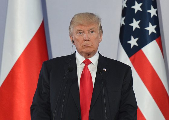 Рукопожатие Трампа снова проигнорировали! Но на этот раз не Мелания