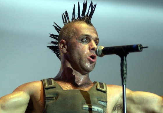 Rammstein на «Жаре»: русские звезды атаковали солиста группы, а он просил о помощи. Чем все закончилось?