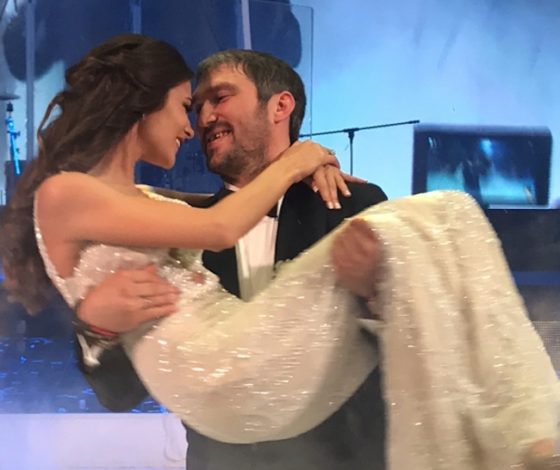 Поздравление от Путина, группа Ленинград и другие подробности свадьбы Александра Овечкина и Анастасии Шубской!