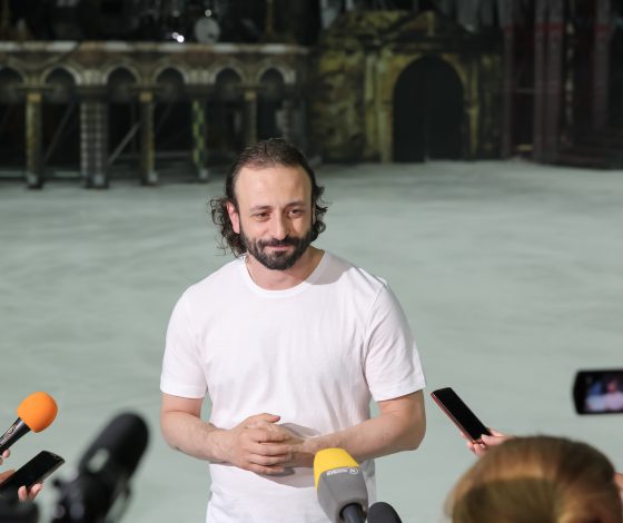 Скандал: Илья Авербух «скоммунистил» песню Димы Билана у Яны Рудковской 