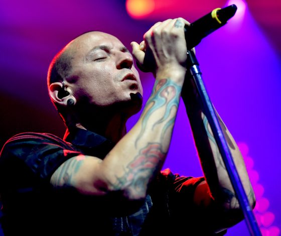 Установлена причина смерти Честера Беннингтона, а Linkin Park написали ему прощальное письмо