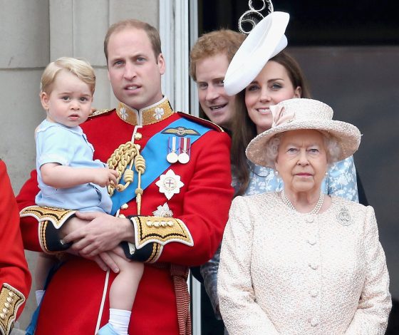 Есть ли фамилия у членов королевской семьи?
