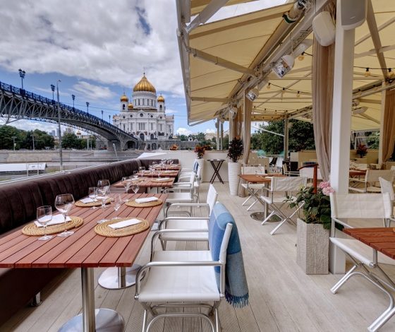 От создателей Instafoodpassion: в ресторан с родственниками