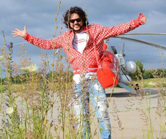 Помешались: российские звезды скупили Louis Vuitton x Supreme