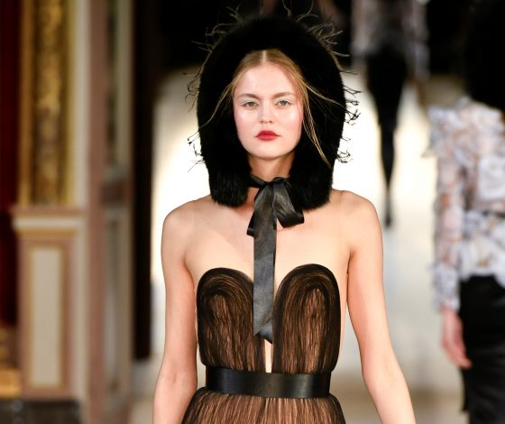 Показ Yanina Couture 2017 здесь!