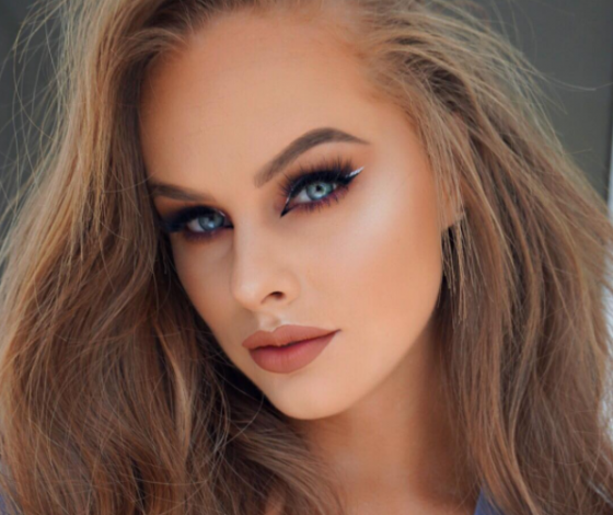 Какая смелая! Бьюти-блогер сняла, как врачи проводят операцию на ее мозге