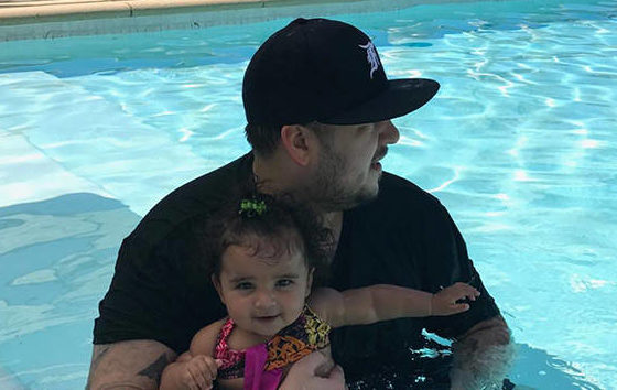 Какая прелесть! Роб Кардашьян поделился новым фото дочки Дрим