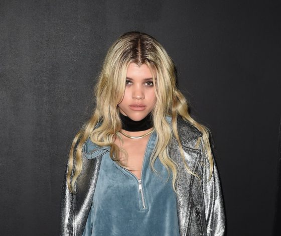 Не опять, а снова: Джастин Бибер делает комплименты Софии Ричи, а его поклонники называют ее змеей