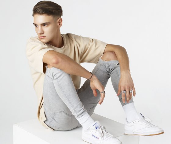 Холостяк недели: певец Паша Лим