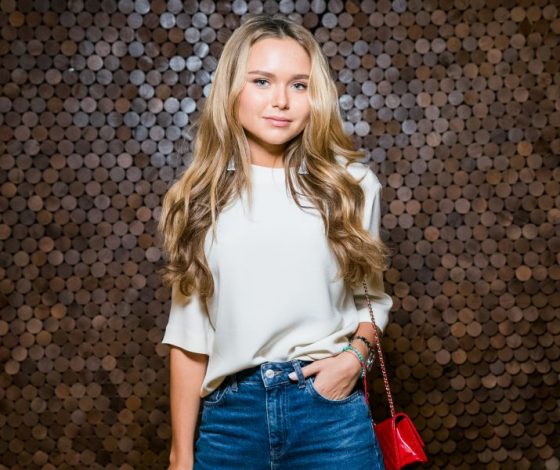 Новое поколение: где учатся дети российских знаменитостей?