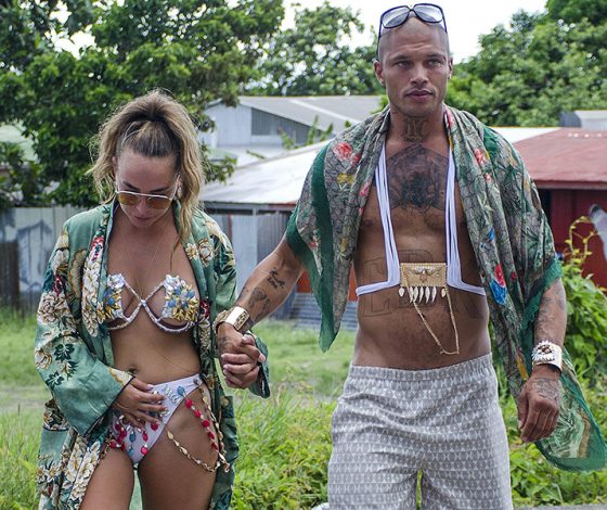 Отпуск в раю: Джереми Микс и Хлоя Грин опять целуются на глазах у всех