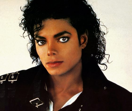 Почему «Первый канал» убрал из эфира скандальный фильм про Майкла Джексона?