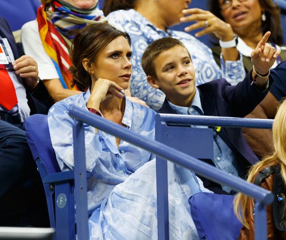 Новый выход Виктории Бекхэм с сыном Ромео