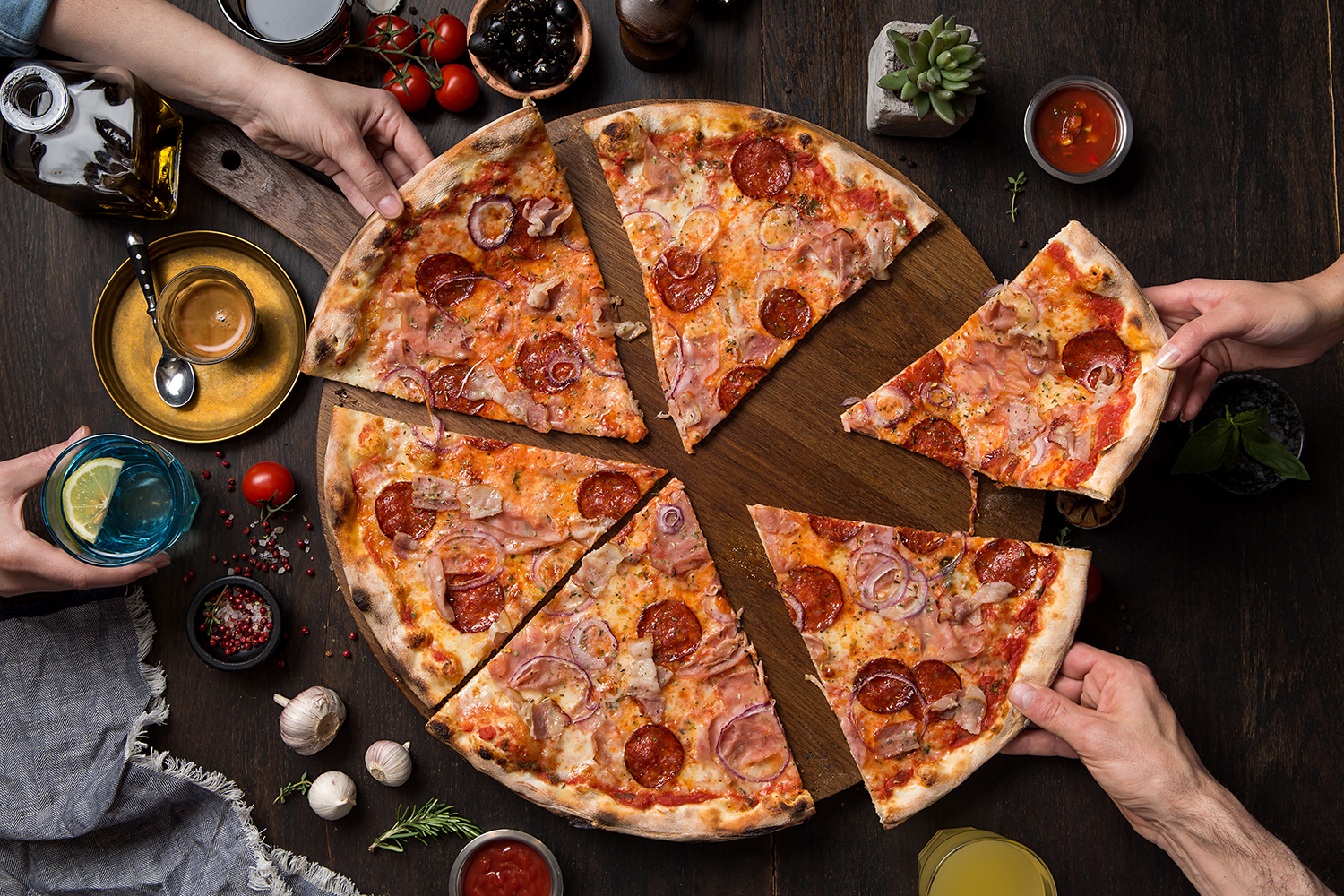 выбор в пиццерии всегда можно получить пиццу с двумя обязательными начинками фото 102