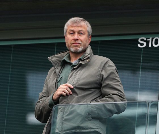 Отличный повод для пиара! Первая любовь Романа Абрамовича (она так считает) высказалась о его разводе