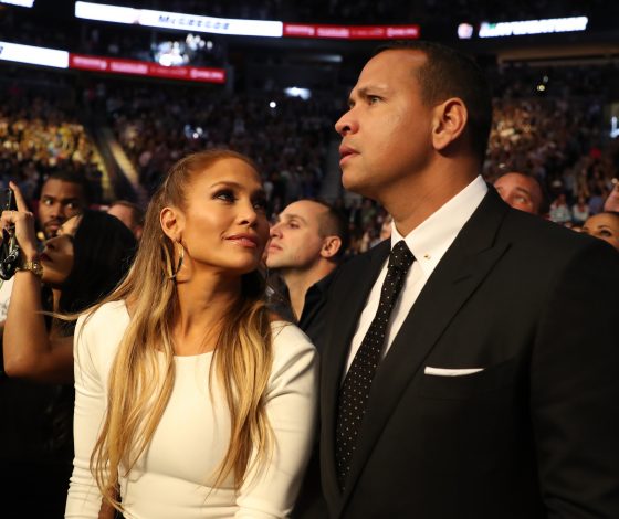 Звездные болельщики: кто смотрел бой Мейвезер Vs. Макгрегор?