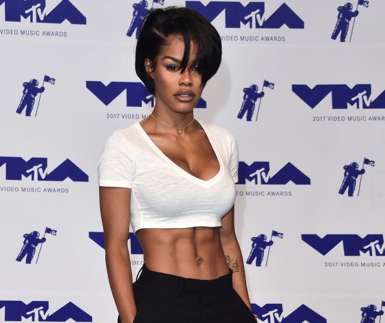 Звезда клипа Канье Уэста повторила образ Джанет Джексон 1995-го года на премии MTV VMA