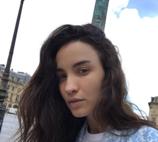 Виктория Дайнеко упала в обморок в аэропорту! Что случилось?