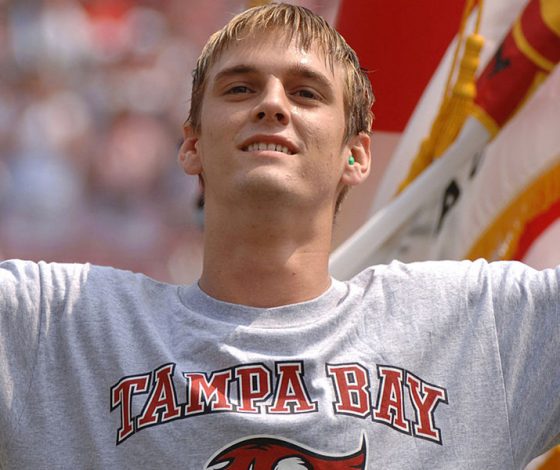 Ну очень странный чувак! Почему все опять обсуждают Аарона Картера?